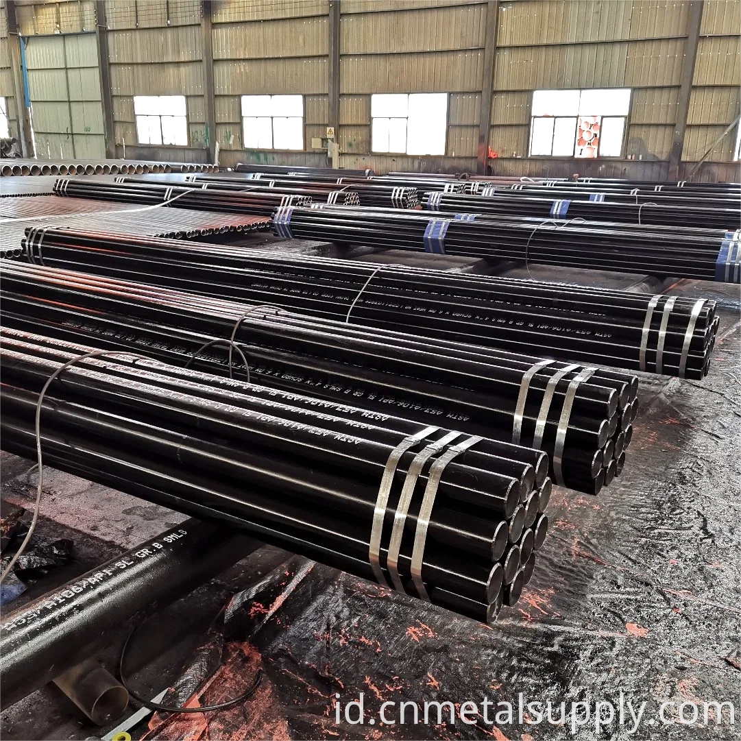 Seamless steel pipe